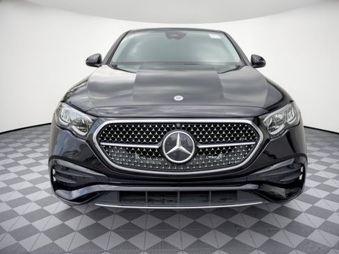 Used 2025 Mercedes-Benz E 350 Sedan w/ Winter Package image 6
