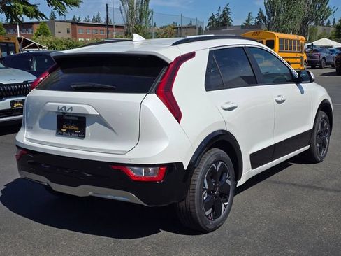 New 2026 Kia Niro Wind FWD image 5