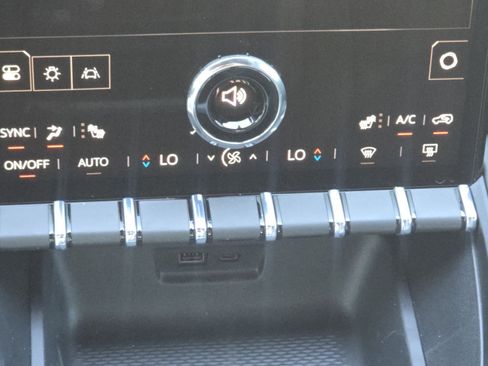 New 2026 GMC Terrain AT4 w/ Technology Package II image 34