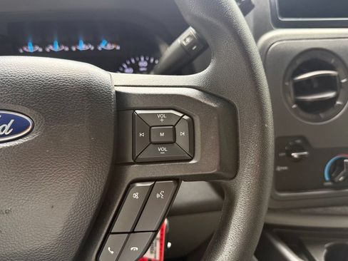 Used 2023 Ford E-450 and Econoline 450 Super Duty w/ Power Windows & Locks Group RWD image 18