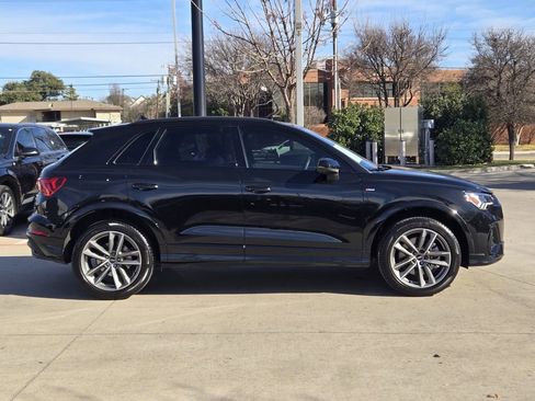 Certified 2025 Audi Q3 2.0T Premium w/ Convenience Package image 5
