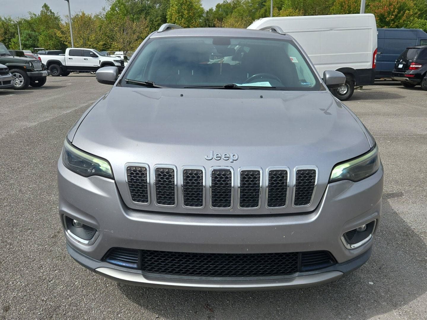 Used 2020 Jeep Cherokee Limited AWD/4WD image 2
