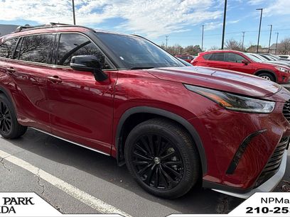 Used 2024 Toyota Highlander XSE