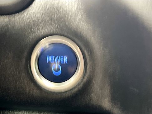Used 2024 Toyota Tundra Platinum AWD/4WD image 24