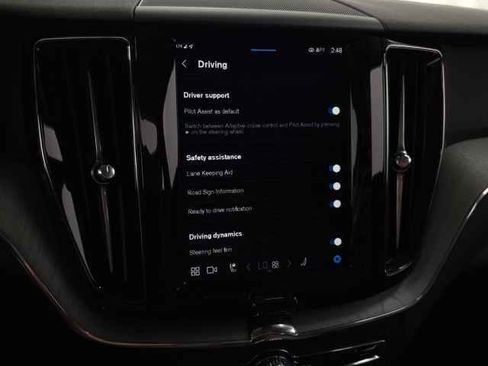 Certified 2025 Volvo XC60 B5 Plus AWD/4WD image 23