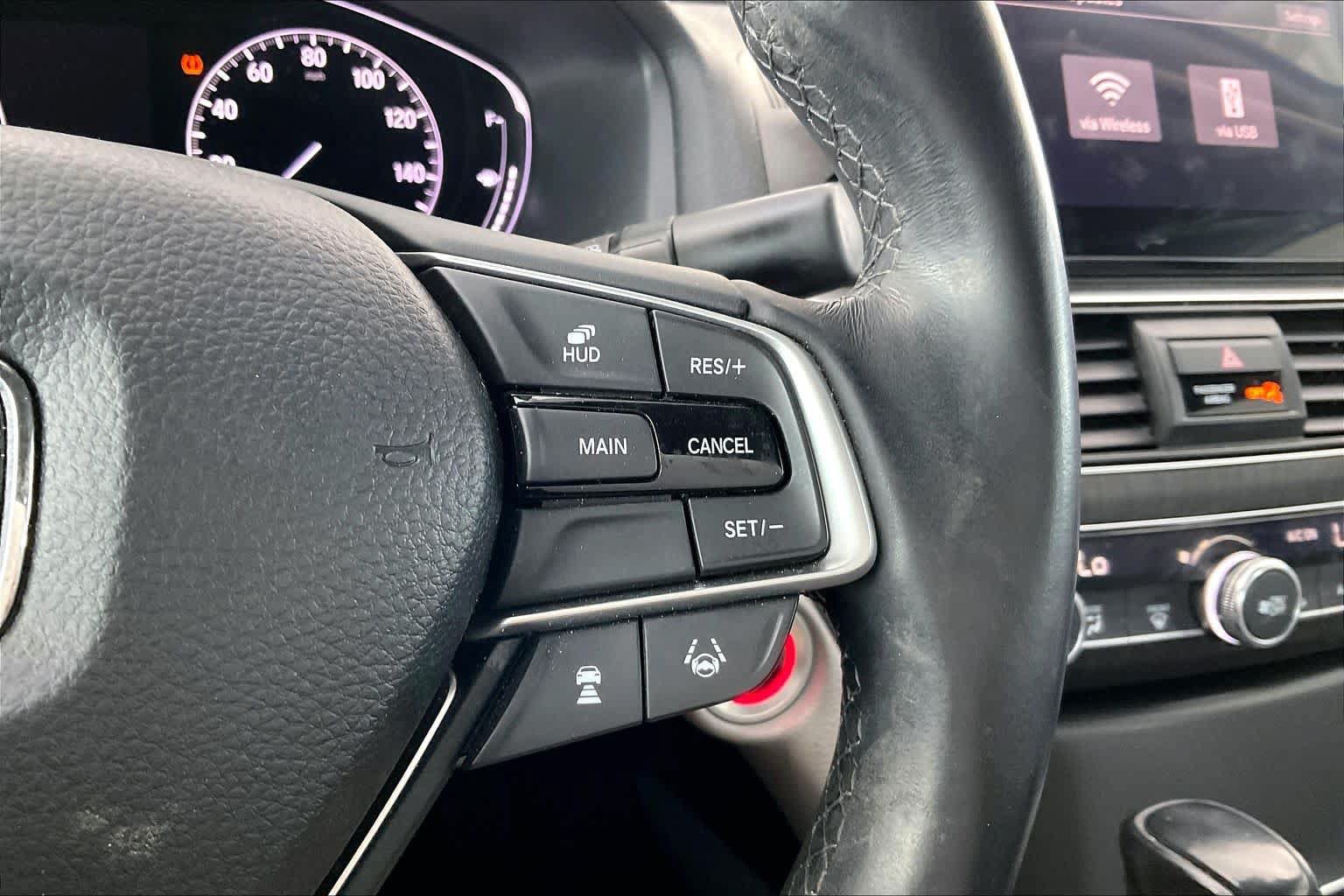 Used 2018 Honda Accord Touring image 24