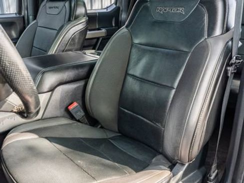 Used 2019 Ford F150 Raptor w/ Equipment Group 802A Luxury AWD/4WD image 19