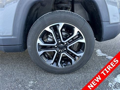 Certified 2022 Jeep Compass Limited image 11