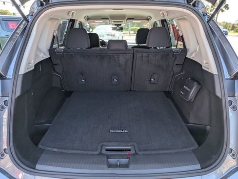 Certified 2024 Nissan Rogue S FWD image 17