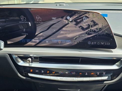 New 2026 Cadillac Lyriq Sport AWD/4WD image 27