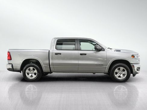 Used 2025 RAM 1500 Big Horn AWD/4WD image 6