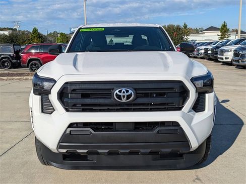 Used 2024 Toyota Tacoma SR image 10