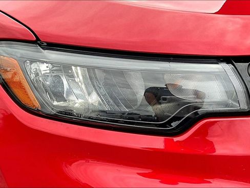 Used 2023 Jeep Compass Limited image 31