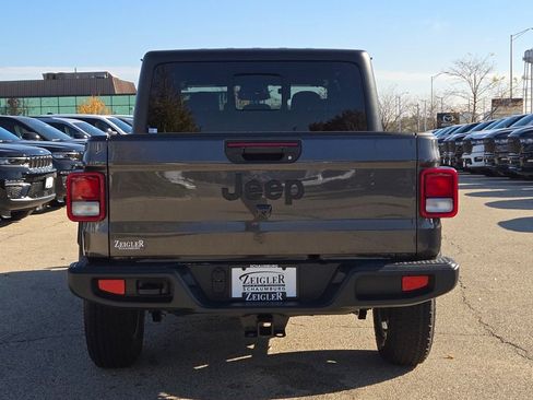 New 2026 Jeep Gladiator Sport image 14