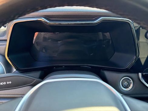 Used 2023 Chevrolet Colorado LT w/ LT Convenience Package image 16