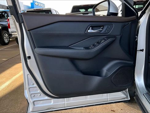 Certified 2023 Nissan Rogue SL w/ SL Premium Package image 23