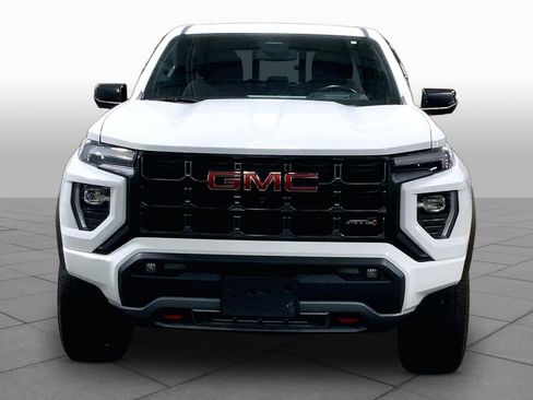 Used 2023 GMC Canyon AT4 w/ AT4 Premium Package AWD/4WD image 4