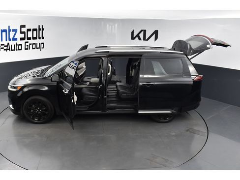 Used 2022 Kia Carnival SX FWD image 30