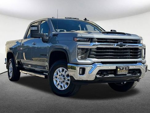 Used 2025 Chevrolet Silverado 2500 LT w/ All Star Edition AWD/4WD image 2