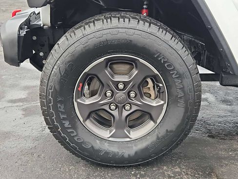 Used 2020 Jeep Gladiator Rubicon image 13