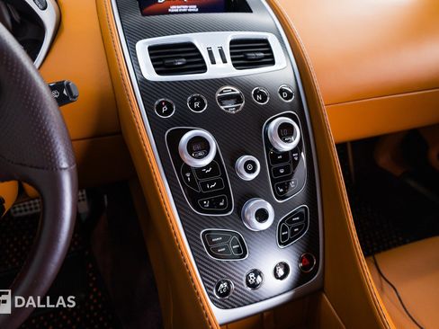 Used 2014 Aston Martin Vanquish Coupe RWD image 36
