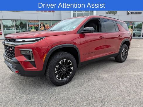 Used 2024 Chevrolet Traverse Z71 w/ Enhanced Driving Package AWD/4WD image 8