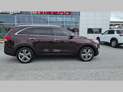 Used 2016 Kia Sorento LX w/ LX Convenience Package image 35