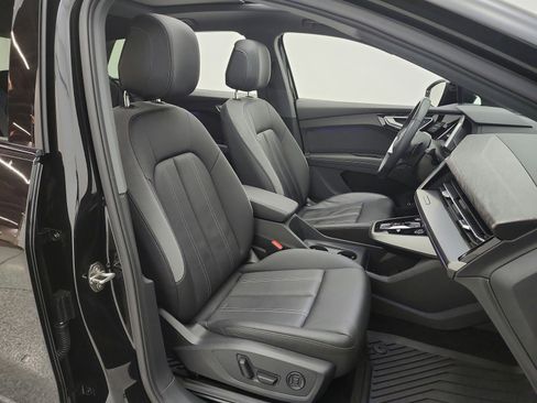 Used 2024 Audi Q4 e-tron Premium Plus w/ Premium Plus image 20