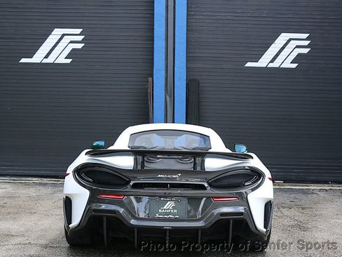 Used 2019 McLaren 600LT RWD image 7