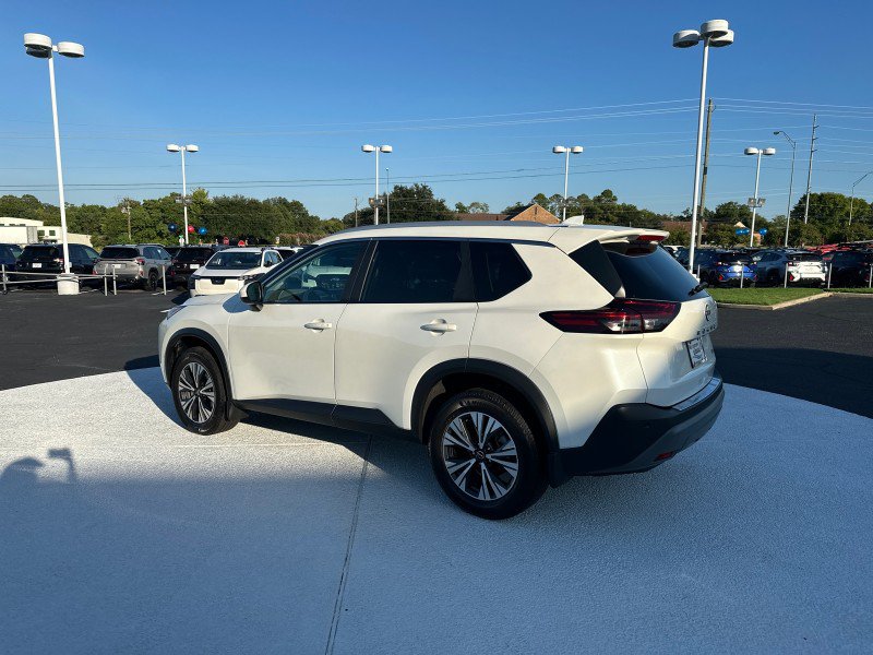 Used 2023 Nissan Rogue SV w/ SV Premium B Package FWD image 5