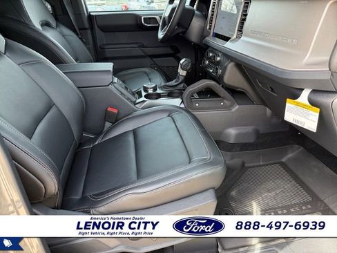 New 2026 Ford Bronco Outer Banks w/ Sasquatch Package AWD/4WD image 13