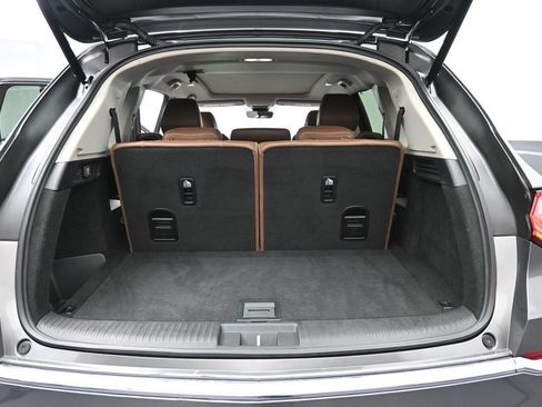 Used 2023 Acura MDX SH-AWD w/ Technology Package image 16