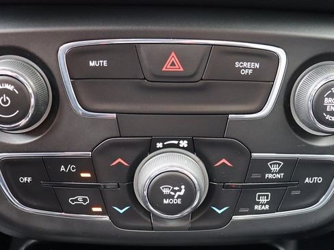Used 2020 Jeep Compass Limited FWD image 45
