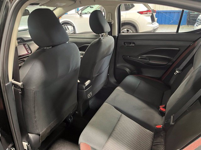 Used 2024 Nissan Versa SR FWD image 18