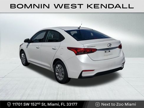 Used 2022 Hyundai Accent SE image 5