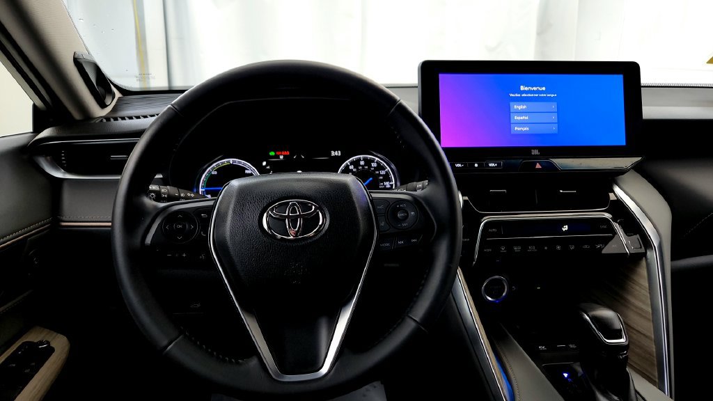 Certified 2024 Toyota Venza XLE AWD/4WD image 38