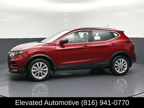 Used 2021 Nissan Rogue Sport SV AWD/4WD image 2