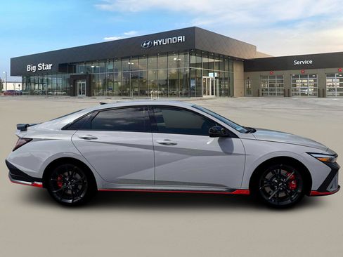 New 2026 Hyundai Elantra N FWD image 9