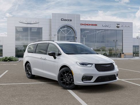 New 2026 Chrysler Pacifica Limited w/ S Appearance Package image 1