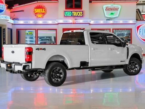 Used 2023 Ford F250 XLT w/ XLT Premium Package AWD/4WD image 3