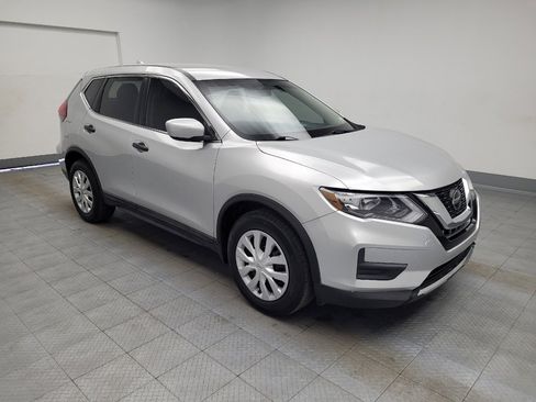 Used 2018 Nissan Rogue S image 13