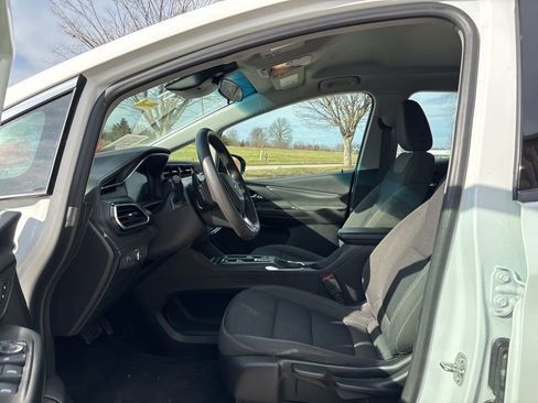 Used 2023 Chevrolet Bolt LT w/ Driver Confidence Package image 9
