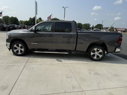 Used 2023 RAM 1500 Laramie AWD/4WD image 5