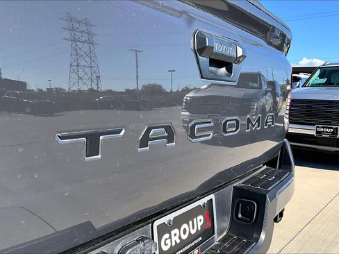 Used 2025 Toyota Tacoma SR5 RWD image 27