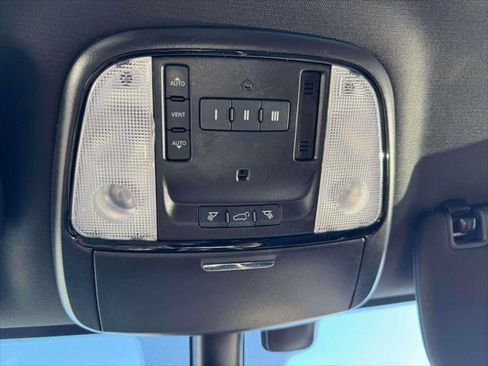 Used 2021 Dodge Durango R/T w/ Blacktop Package image 32