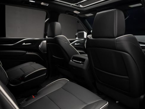 Used 2022 Cadillac Escalade Sport w/ Touring Package AWD/4WD image 71