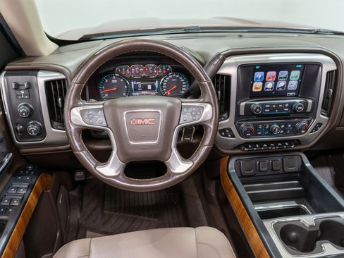 Used 2018 GMC Sierra 1500 SLT image 13