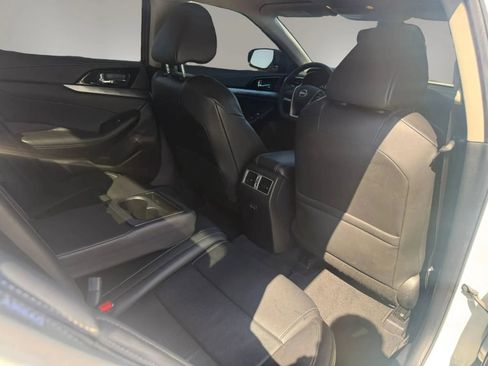 Used 2023 Nissan Maxima SV w/ Floor Mat Group FWD image 36