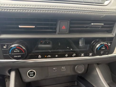 Certified 2023 Nissan Rogue SV w/ SV Premium B Package image 24