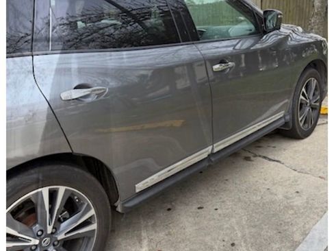 Used 2019 Nissan Pathfinder Platinum image 4